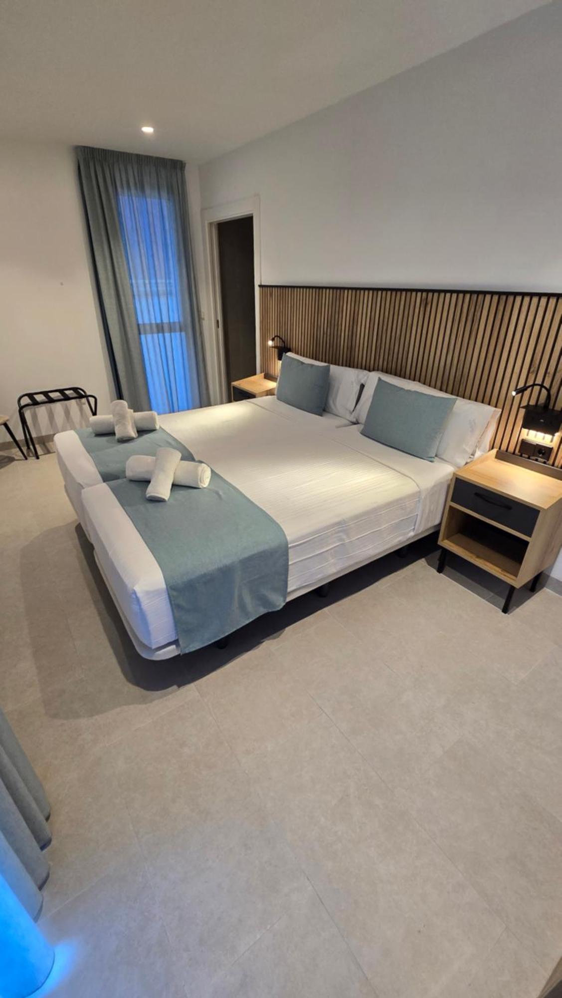 Hostal Rambla 24 By Holihome Alicante Zewnętrze zdjęcie