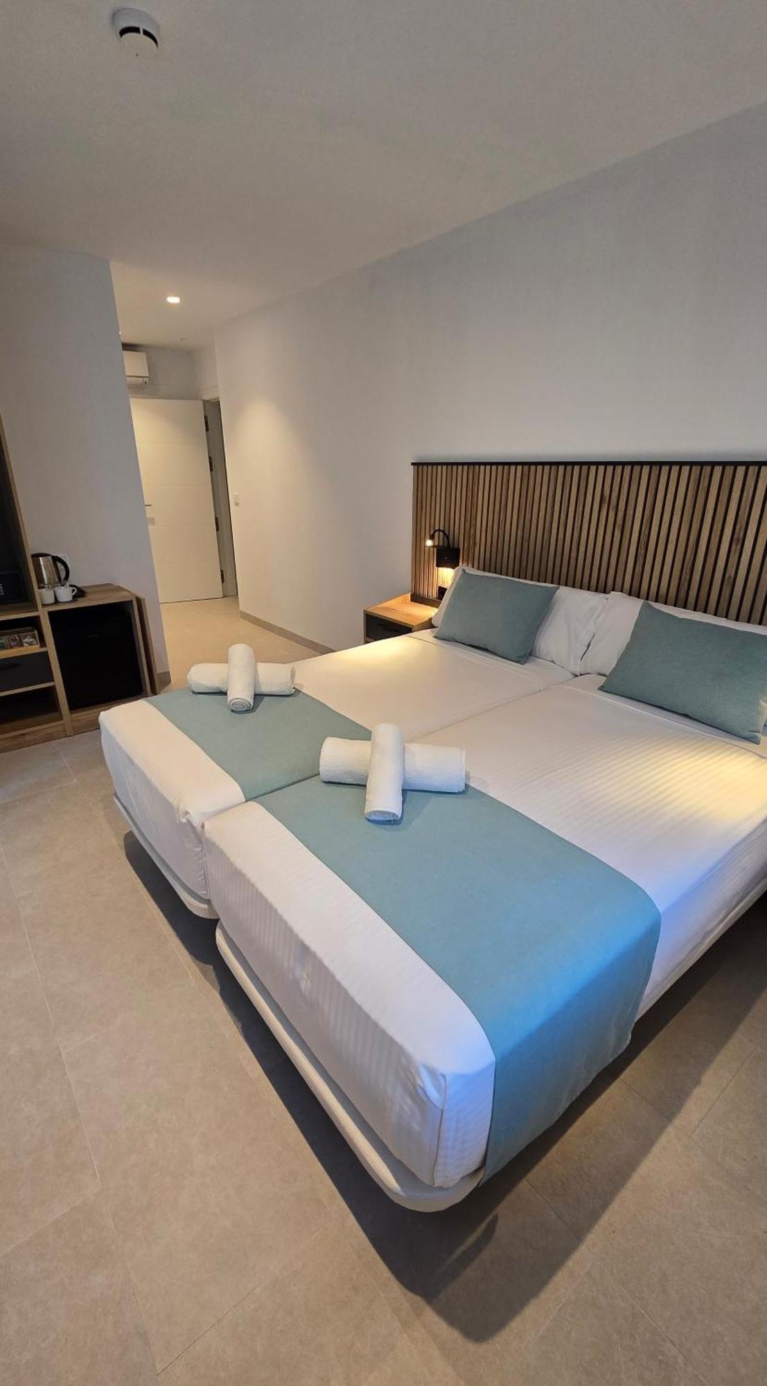 Hostal Rambla 24 By Holihome Alicante Zewnętrze zdjęcie