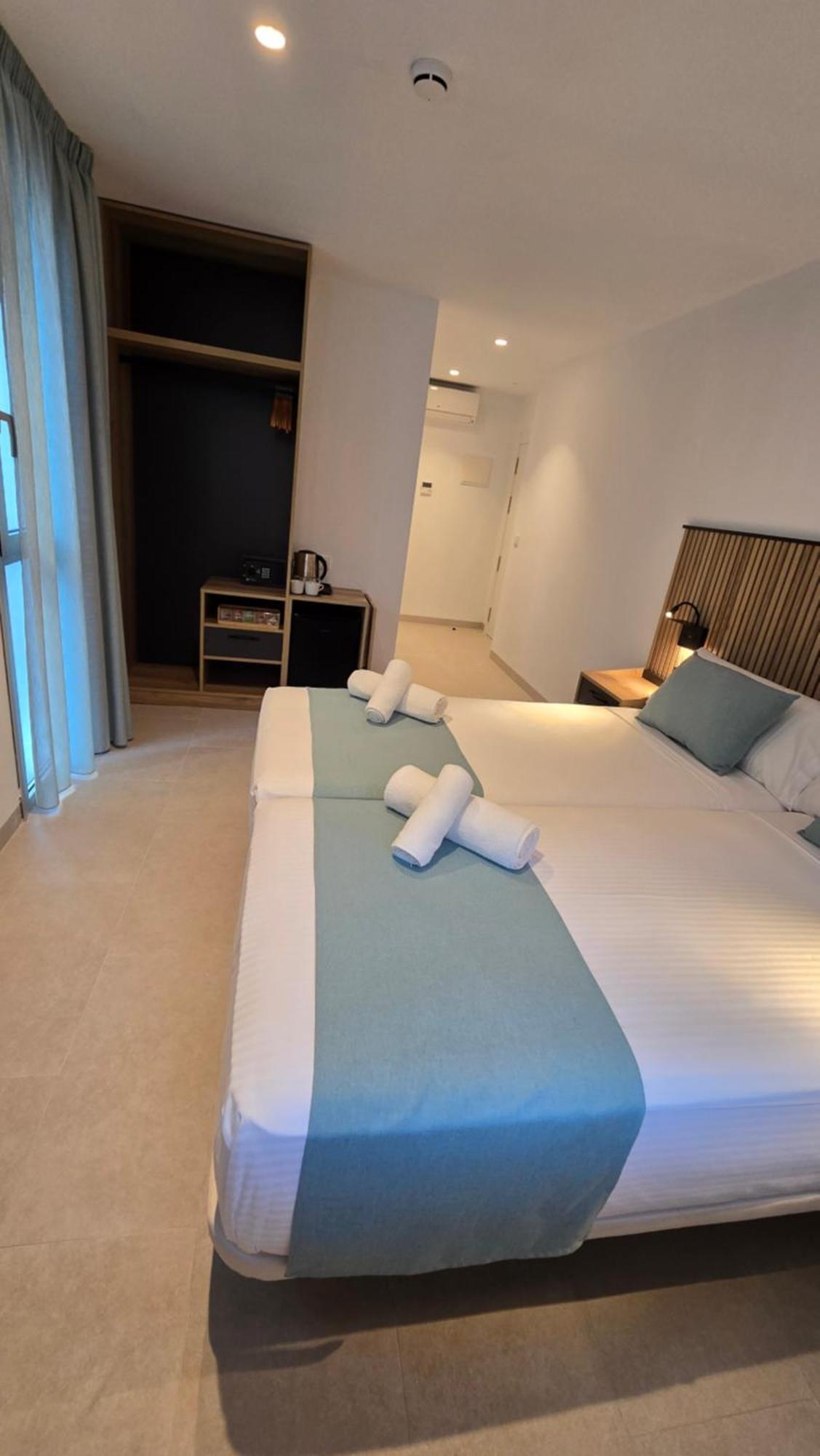 Hostal Rambla 24 By Holihome Alicante Zewnętrze zdjęcie