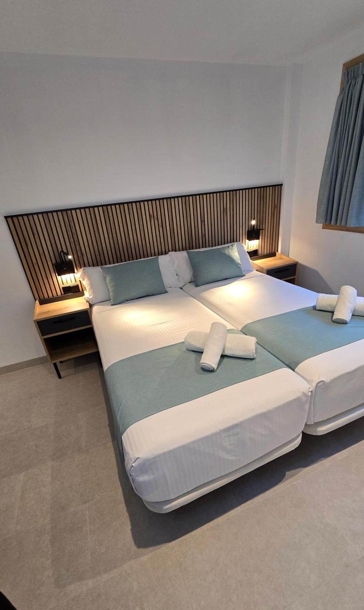 Hostal Rambla 24 By Holihome Alicante Zewnętrze zdjęcie