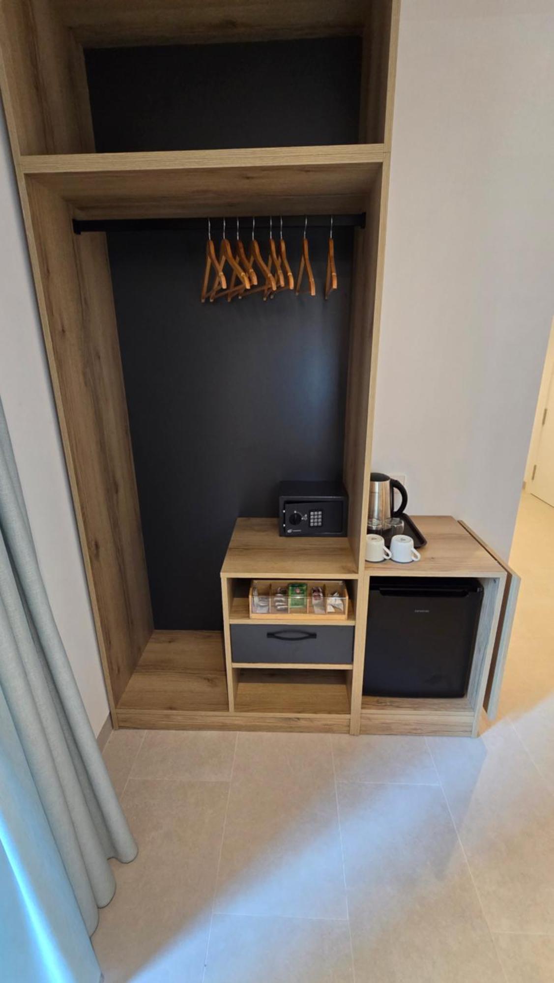 Hostal Rambla 24 By Holihome Alicante Zewnętrze zdjęcie