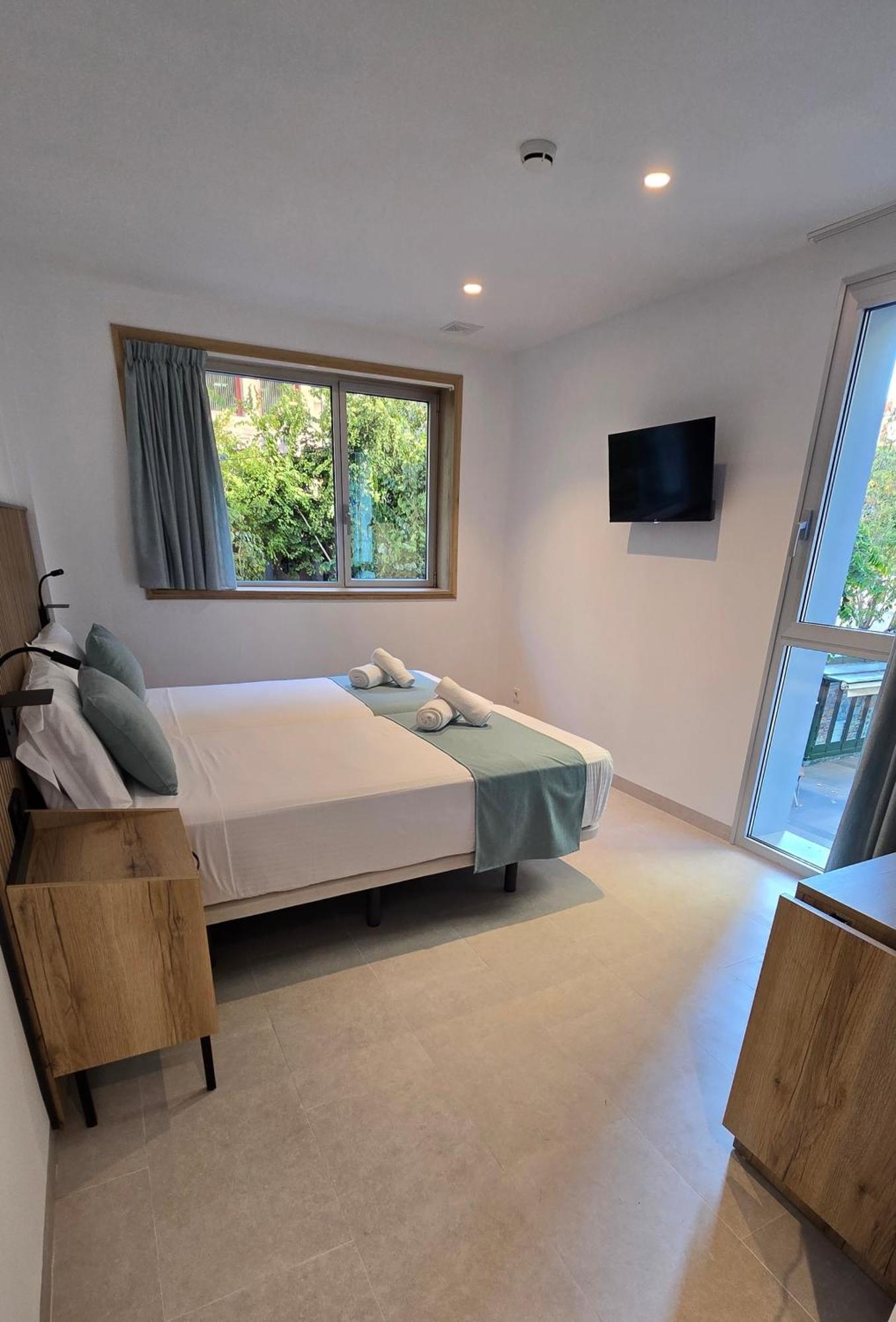 Hostal Rambla 24 By Holihome Alicante Zewnętrze zdjęcie
