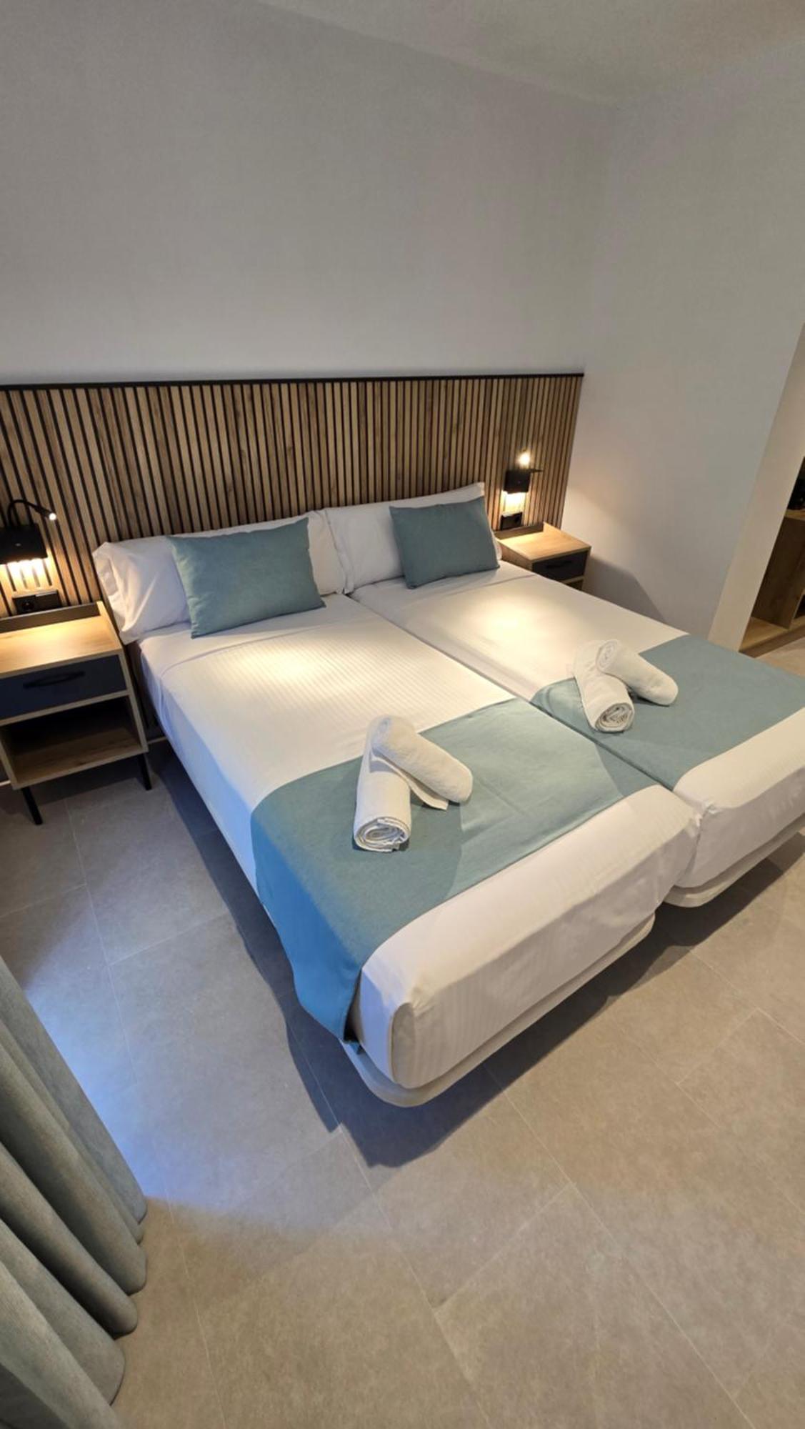 Hostal Rambla 24 By Holihome Alicante Zewnętrze zdjęcie