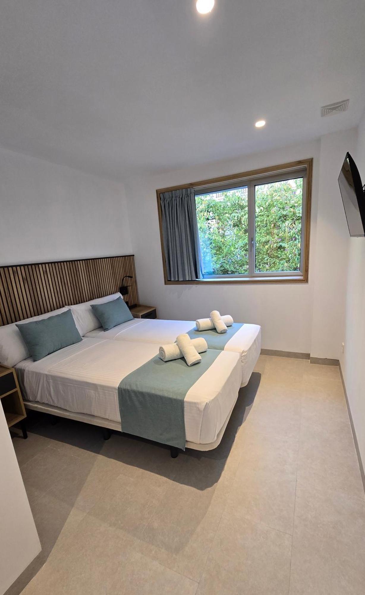 Hostal Rambla 24 By Holihome Alicante Zewnętrze zdjęcie